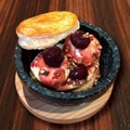ダークチェリーパイ ストーンアイス　780円（税込）