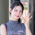 「カップルですか？」(G)I-DLE・ミヨン＆TWICE・サナ、ラブラブ密着ショットが尊すぎる！【PHOTO】