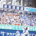 相川七瀬、始球式でノーバンピッチング！3度目の正直