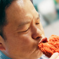 新CM　レッドホットチキン「夏の本能」篇