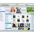 　アップルコンピュータは8日、デジタルジュークボックスとオンラインミュージックストアの機能を併せ持つ「iTunes」の最新版として、新しい機能とより洗練されたデザインを備えた「iTunes 5」を、同社Webサイトにて公開した。