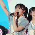 秋山由奈【写真：竹内みちまろ】