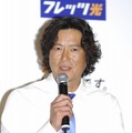 豊川悦司は3人の息がピッタリ合ったCM撮影の出来について「ダチョウ倶楽部を超えた」と何回も強調