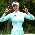172cm高身長フィジカルにうっとり…韓国美人ゴルファー、魅力ダダ漏れの最新秋冬コーデ【PHOTO】