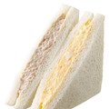 【従来品】「ツナたまごサンド」(税込 297 円)