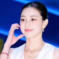 TWICE・ジヒョ、“女優の実妹”との仲良し2SHOT公開！自然体な姿にファン歓喜「最高すぎる」【PHOTO】