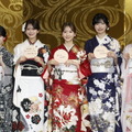 乃木坂46・乃木神社にて行われた成人式の様子（C）乃木坂46LLC