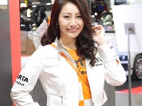 オートバックスグループブース コンパニオン(東京オートサロン2016)
