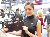 ダイハツ工業ブース コンパニオン 北村沙織さん(東京オートサロン2016)