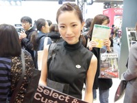 ダイハツ工業ブース コンパニオン（東京オートサロン2016）