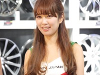 MONZAブース コンパニオン(東京オートサロン2016)