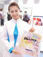 glasspitブース コンパニオン 鈴井りまさん(東京オートサロン2016)