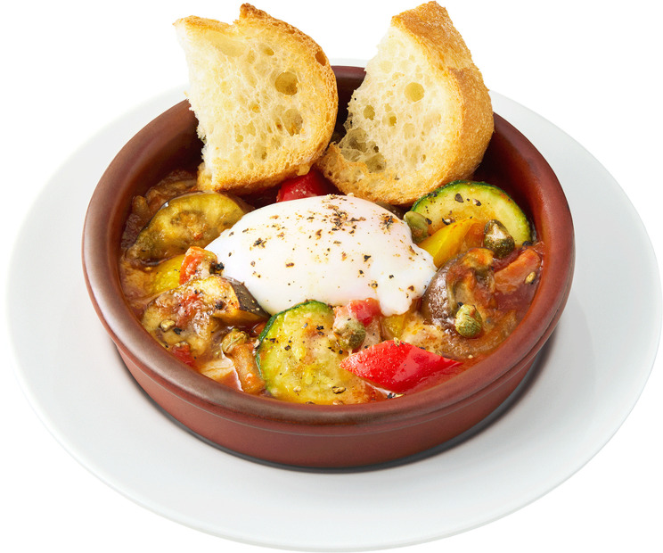 「イタリア野菜と半熟卵のトマト煮」（税込539円）