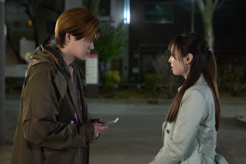 映画『正直不動産』場面写真©大谷アキラ・夏原武・水野光博／小学館　©2026 映画『正直不動産』製作委員会