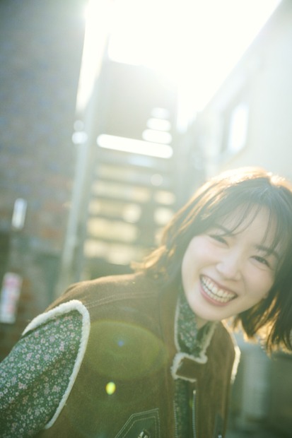 永野芽郁 フォトブック&スタイルブック スペシャルBOX「MAGNOLIE」©️SDP（撮影：伊藤彰紀（フォトブック）／熊木優（スタイルブック））