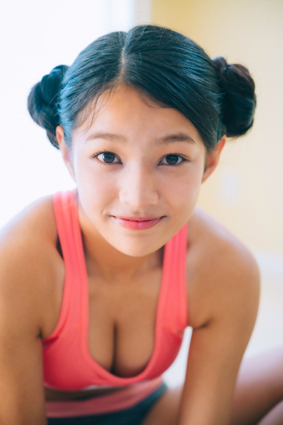 虹咲カリナ1stイメージDVD『雨上がり！１８歳！！』