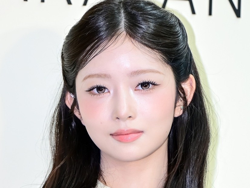 これは反則…IVE・レイ、“ピチッ”とトップスで際立つグラマラス体型に視線集中「レベチすぎる」