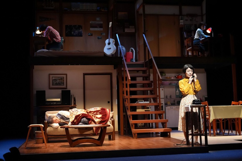 舞台『岸辺のアルバム』撮影：田中亜紀