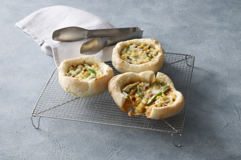 「ディープディッシュボロネーゼ～北海道フレッシュアスパラととろ～りチーズ～」648円