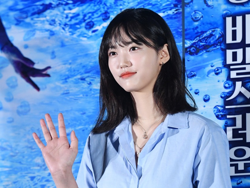 前日には「笑おう」と前向きな投稿…26歳でこの世を去った女優チョン・チェユルさんの3回忌