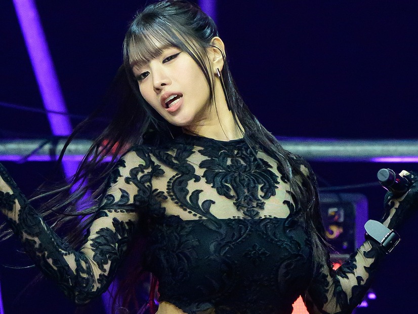 はち切れそう…ナッティ、ぴちぴちトップス姿に視線集中「なんてこと！」「気絶しそう」