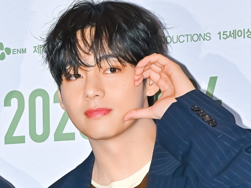 「ただ吹いただけなのに…」BTS・V、サックスの即興演奏に世界的奏者が驚嘆！抜群の音楽センスを証明