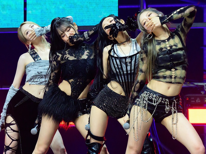 過激ダンスが“扇情的”と物議を醸す中…KISS OF LIFE、デビュー初の「M COUNTDOWN」1位獲得