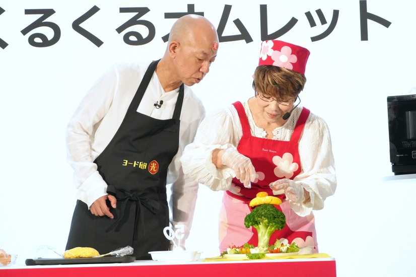 平野レミ、小峠英二【撮影：小宮山あきの】