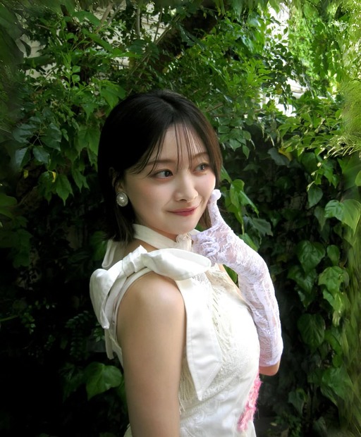 （写真は富田鈴花の公式インスタグラムから）※所属事務所に掲載許諾をもらっています