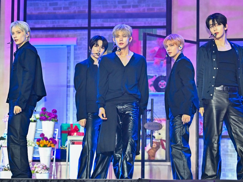 TXT、再契約後も勢い止まらず！米「ビルボード200」3位に音楽番組“5冠”と目覚ましい成果