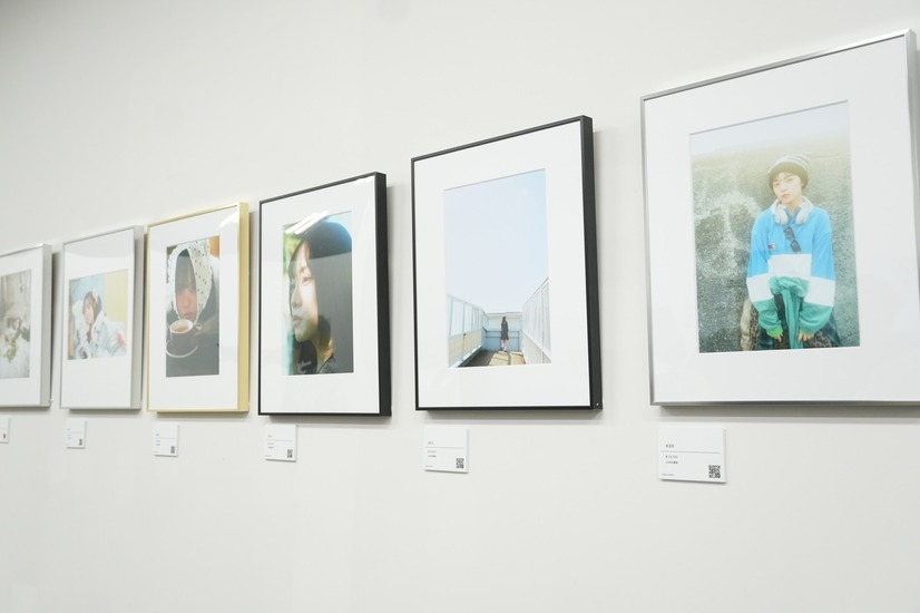 宮田愛萌写真展「#6E0304」