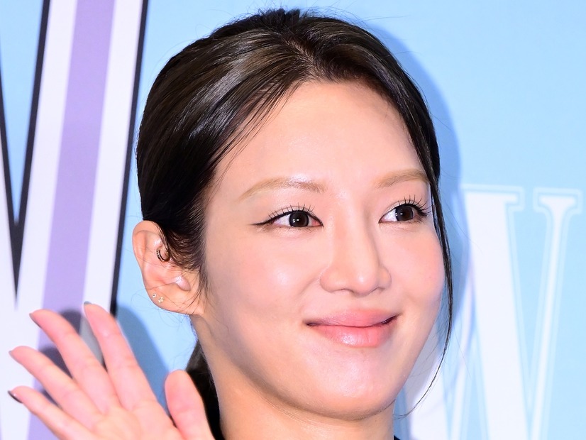 男性グループと仲良しでもコラボは「ロボットのように」？少女時代・ヒョヨンが明かした当時の秘話