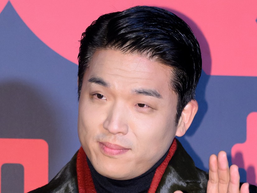 YouTube登録者100万人超も活動中断…Netflix出演の大人気韓国系シェフ、レストラン騒動収まらず