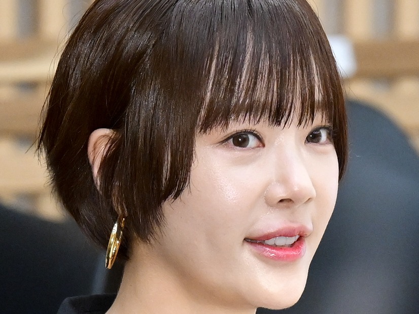“4億円超”を横領した女優ファン・ジョンウム、騒動から1年ぶり復帰　YouTubeで語ったどん底と覚悟