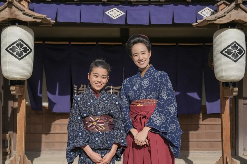 村上蘭、石橋静河　（C）NHK