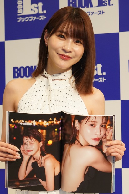 岸明日香【写真:竹内みちまろ】