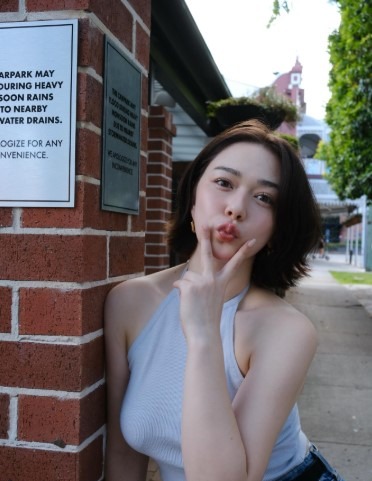 村重杏奈（写真は公式インスタグラムから）※所属事務所に許諾を得ています