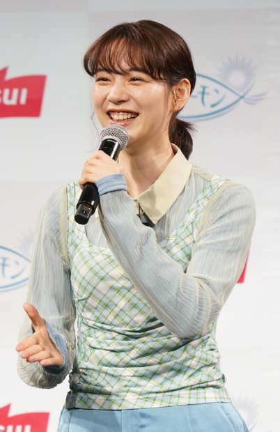 のん【写真：竹内みちまろ】