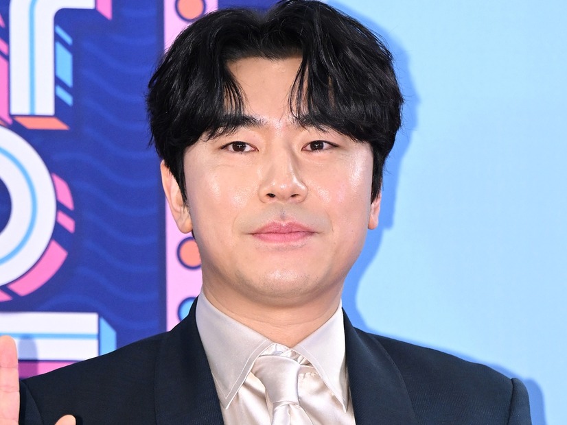 結婚5年でパパに！『応答せよ1977』俳優イ・シオン、第1子誕生を報告　赤ちゃんの写真も公開
