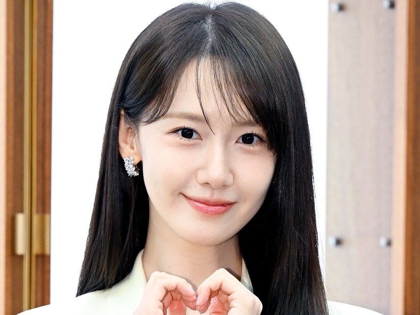 「35歳には到底見えない…」少女時代・ユナ、純白ドレスで際立つ“レジェンド美貌”にうっとり