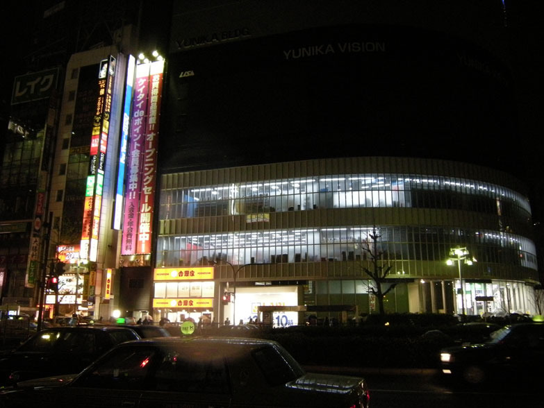 オープン前夜の「LABI新宿東口店」