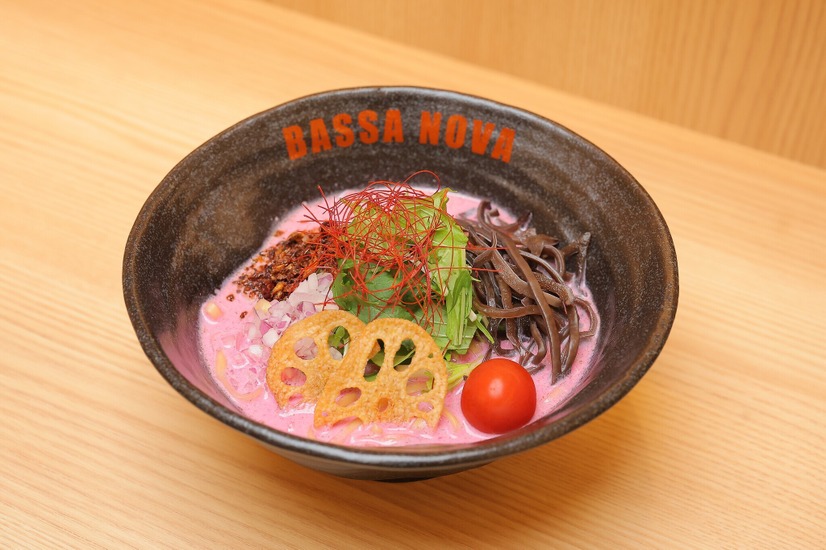 ヴィーガンピンクビーツラーメン（1,700円）
