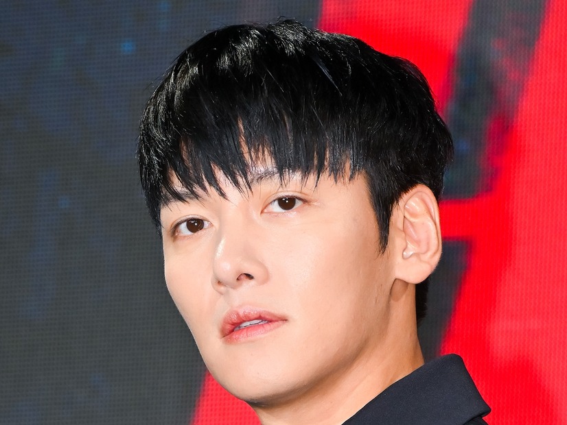 俳優チ・チャンウク、税務調査で“数十億ウォン”の追徴課税か…所属事務所「確認中」