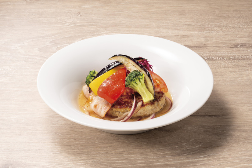 彩り野菜ハンバーグ～ライムとビネガーのソース 1,100円(税込1,210円)