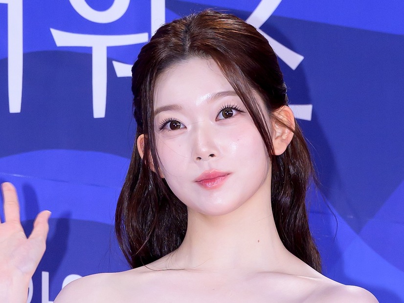 入浴SHOTに“極薄部屋着”姿も！日本人K-POPアイドル、リアルすぎる自宅での日常「爆美女」
