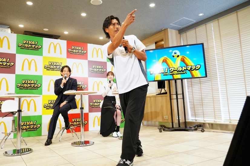 中澤佑二、岡田准一、影山優佳【撮影：小宮山あきの】