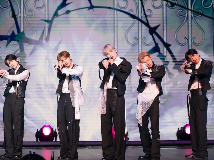 TOMORROW X TOGETHER、ミセス主催『CEREMONY』に出演！大森元貴書き下ろし楽曲を披露「とてもドキドキ」