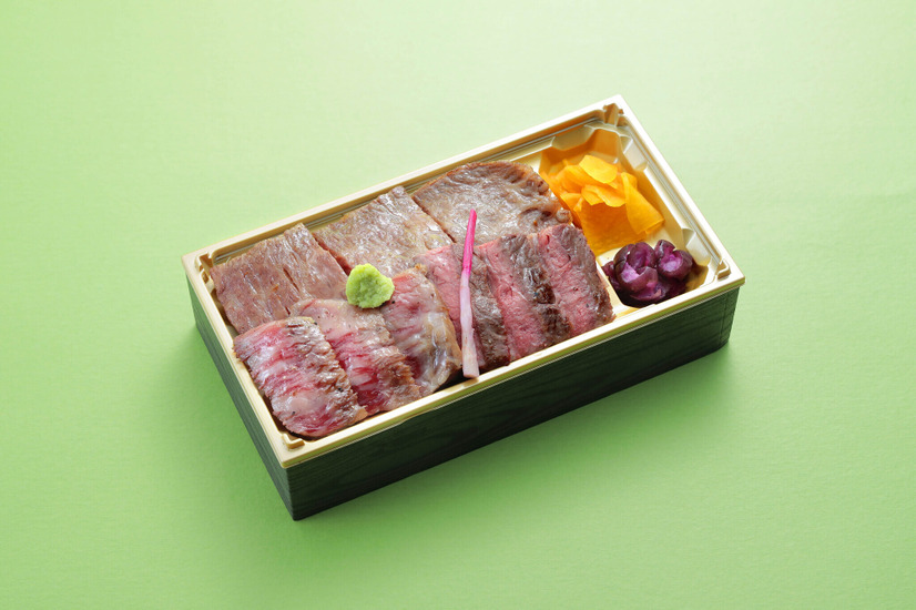 山形【米沢 琥珀堂】「米沢牛ステーキ＆牛串弁当」