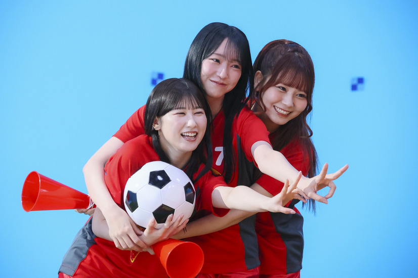 ＝LOVEがマクドナルドと初コラボ！人気曲『ラブソングに襲われる』をオマージュしたWebCMが公開！