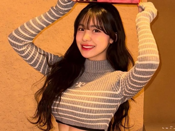 デカいし細い！常人離れした抜群のスタイル！韓国人気チアのイ・ダヘ、圧巻プロポーション際立つ近況